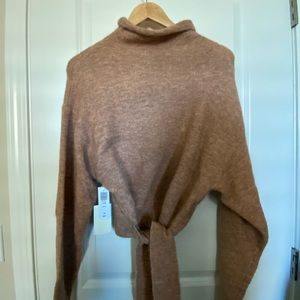 Aritzia Lorin Vinland crop sweater